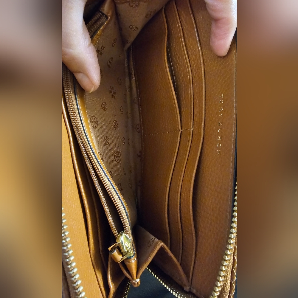Tory Burch Tan Leather Long Wallet with Tassel EUC - Picture 10 of 16